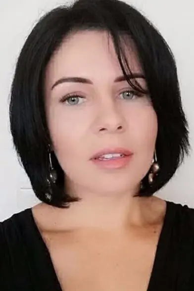 Raluca Leașcu Machiaj eveniment Brasov Curs automachiaj Brasov Machiaj sedinta foto Brasov