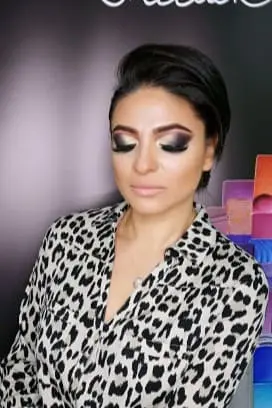 Raluca Leașcu Machiaj eveniment Brasov Curs automachiaj Brasov Machiaj sedinta foto Brasov